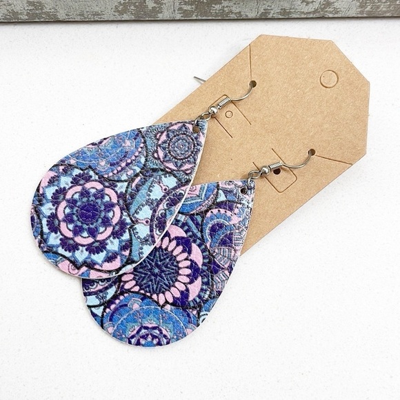 Medallion print teardrop hand made earrings - Picture 1 of 2